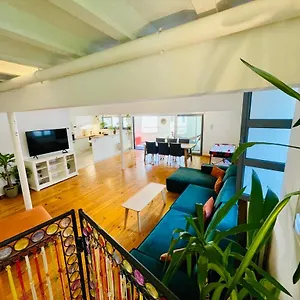 Down Town Oasis-spacious Loft With Private Parking Appartement