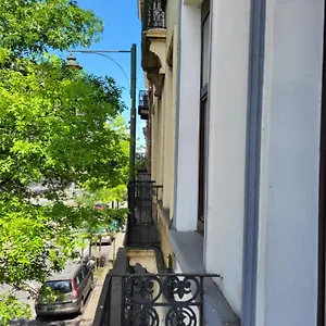 Midi Station Appartement
